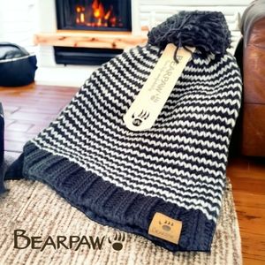 Bearpaw black and white striped beanie with pom nwt